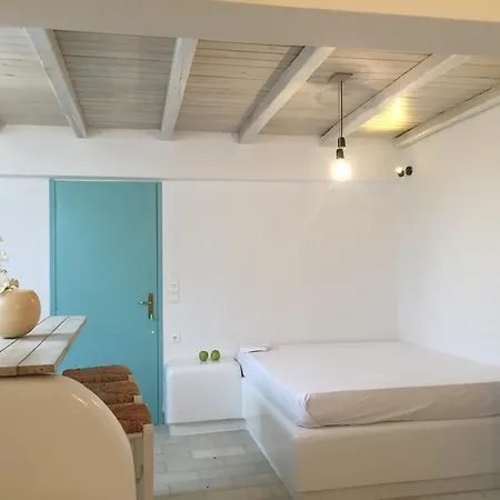 Plaka Bay Villas